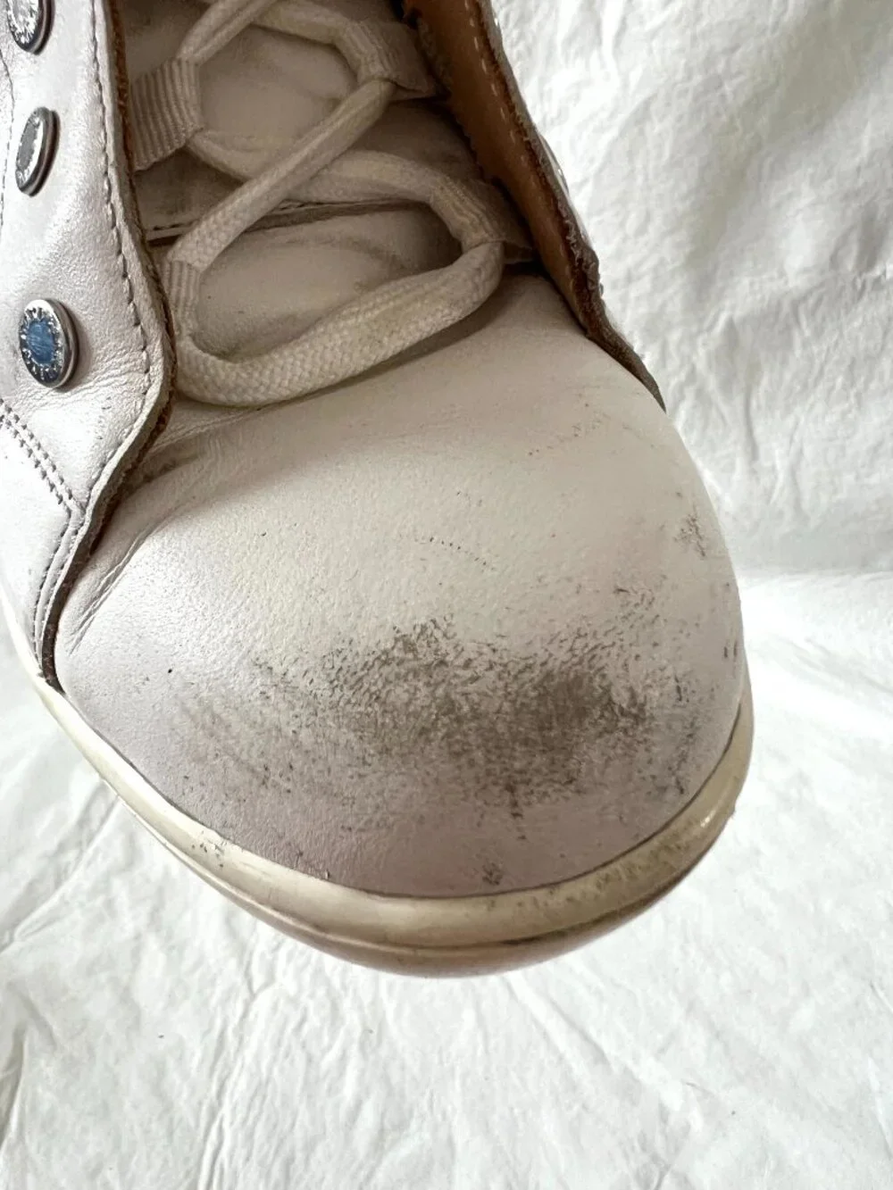 Longchamp sneakers FR 39 US 8 womens white leather lace up low top tennis shoes